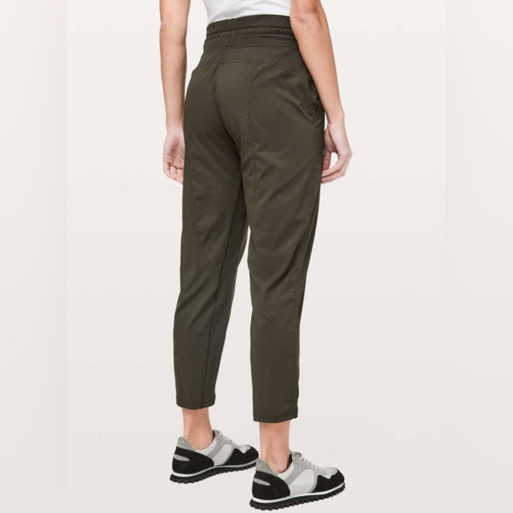 lululemon Olive Studio Cropped Pants - Picture 5 of 16